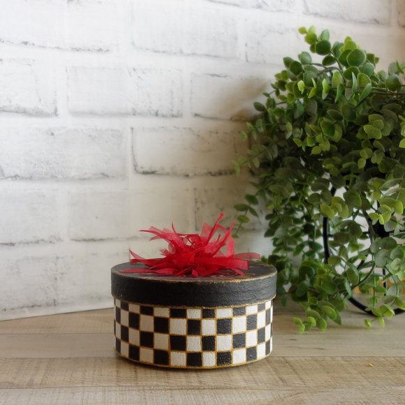 Vintage Check Small Decorative Hat Box Checked Storage Box Checked Gift Wrap Box - Picture 6 of 9